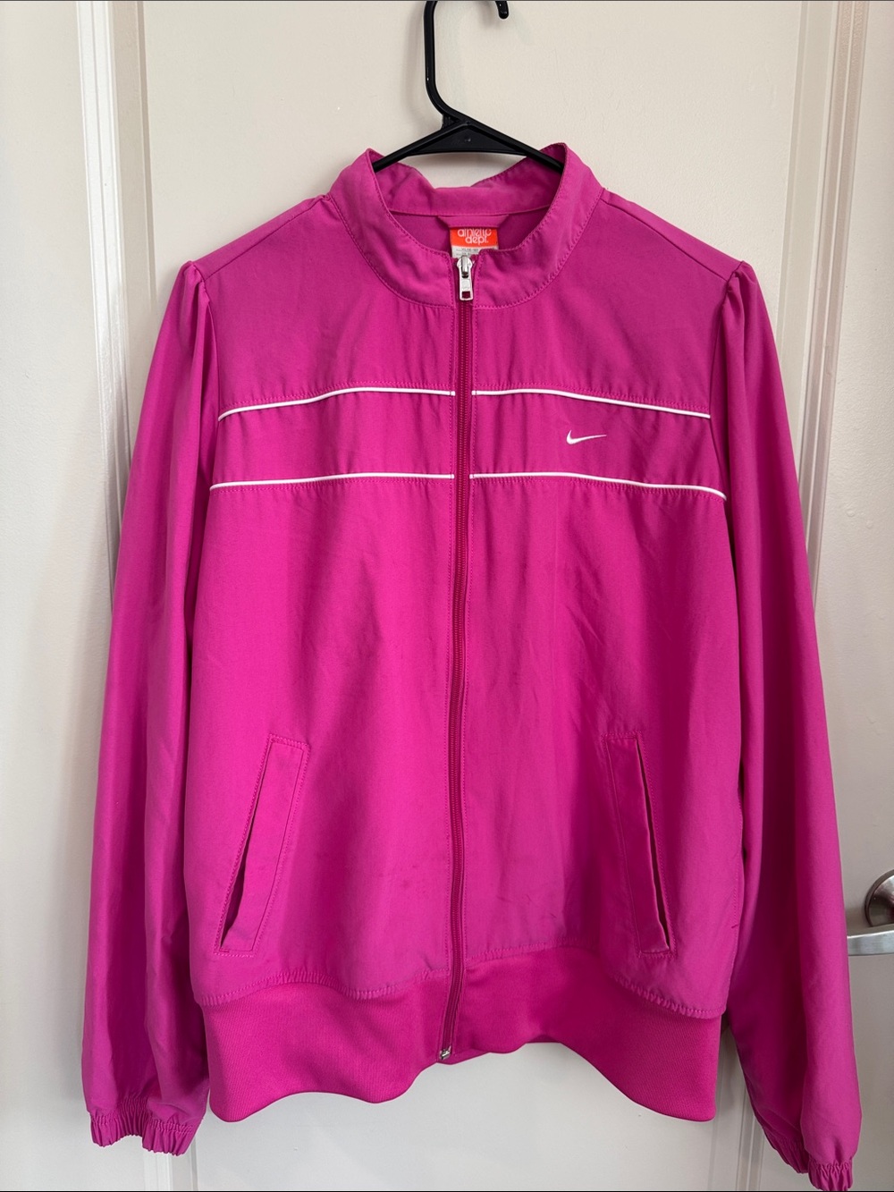 Nike Women’s Fuscia Full-Zip Athletic Bomber Jacket